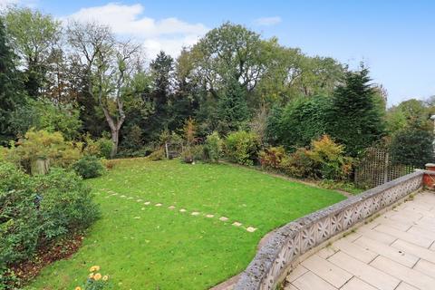32 Brookside Avenue, Kenilworth, CV8 1ET