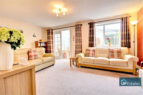 12 Carver Close, Coventry, CV2 5NJ