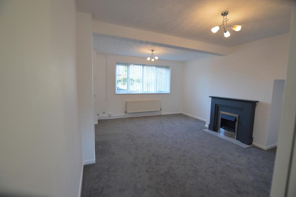 McMahon Road, Bedworth 3 bed terraced house £795 pcm (£183 pw)