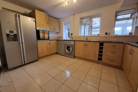 3 bedroom terraced house to rent - Lovel End, Chalfont St. Peter