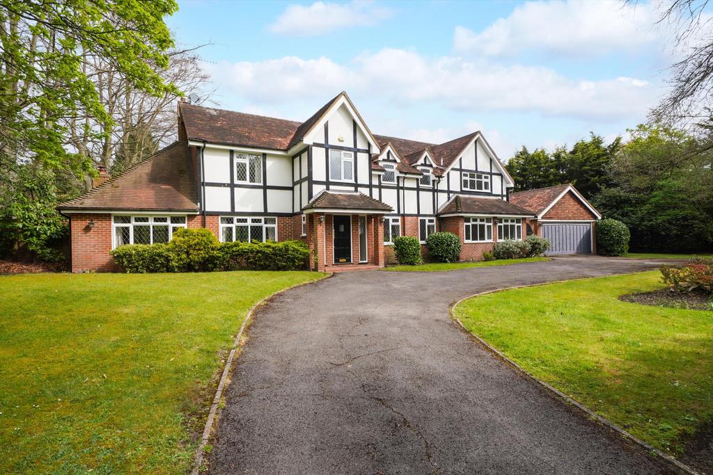 Blackhills, Esher, Surrey, KT10 5 bed detached house for sale £2,250,000