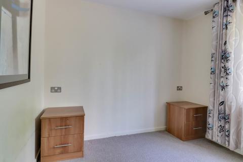 3 bedroom detached house to rent, Watkin Road, Leicester