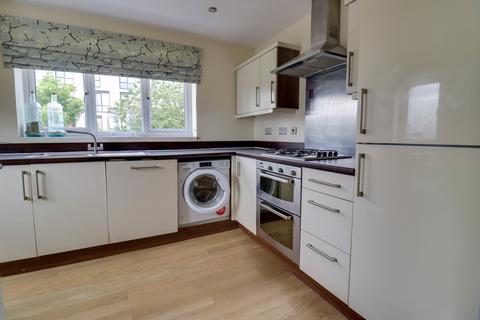 3 bedroom detached house to rent, Watkin Road, Leicester