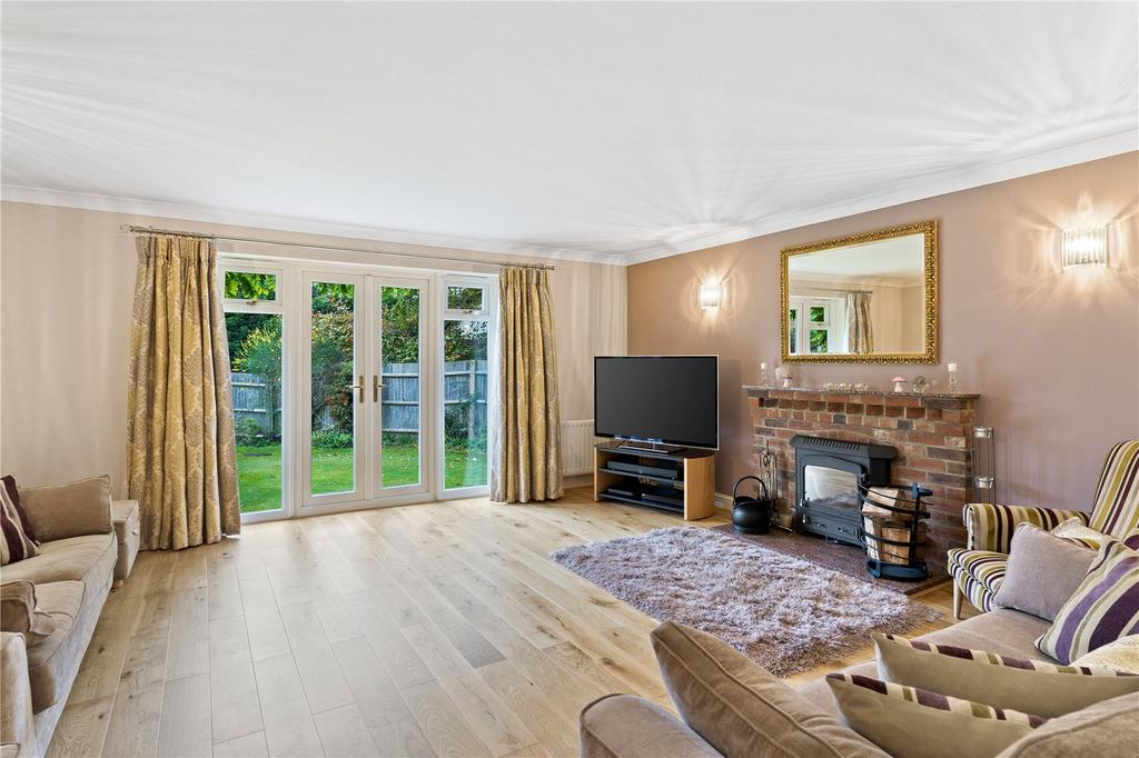 Loveday Close, Chrishall, Royston, Essex, SG8 4 bed detached house for