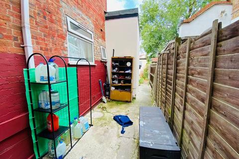 22 Bowrons Avenue, Wembley, HA0 4QP