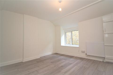 2 bedroom semi-detached house to rent, West Street, Ilminster, TA19