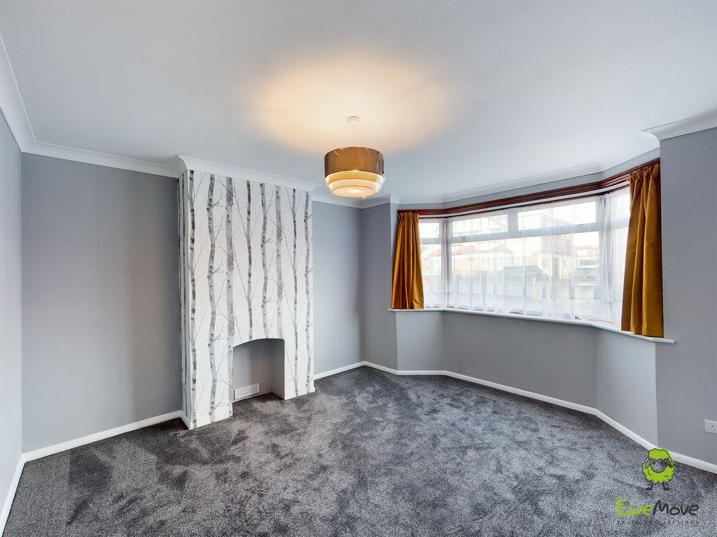 Glynde Road, Bexleyheath DA7 4EU 3 bed terraced house £1,800 pcm (£