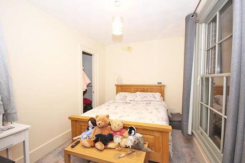 1 Cemetery Road, Laceby, Grimsby, DN37 7EP