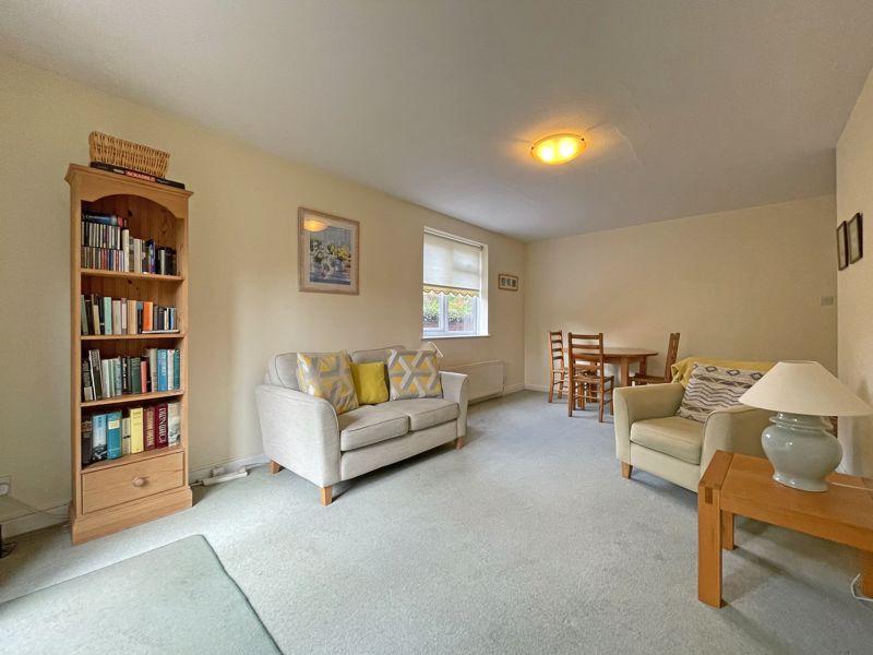 Spicer Road, Exeter 2 bed apartment £275,000