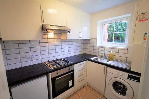 2 bedroom apartment to rent - Berkeley Court Kelso Street, Leeds LS2 9PT