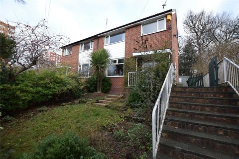 8 Queenswood Gardens, Leeds, LS6 3ED