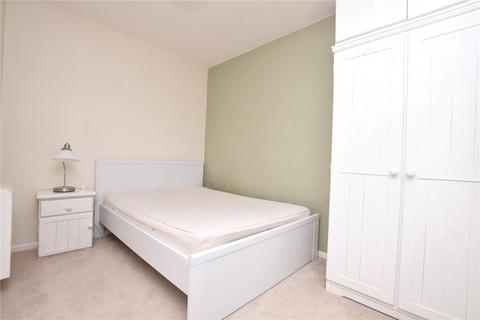 8 Queenswood Gardens, Leeds, LS6 3ED