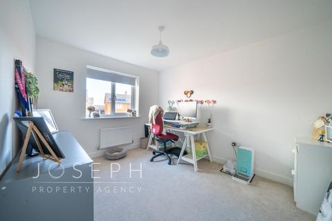 78 Abbott Way, Holbrook, Ipswich, IP9 2FF