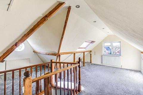 58 Ninehams Road, Caterham, CR3 5LG