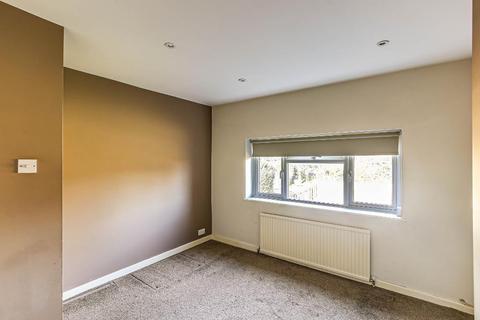 58 Ninehams Road, Caterham, CR3 5LG