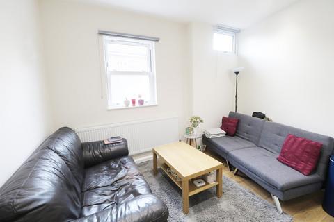 1 bedroom flat to rent, Kingston Road, Wimbledon, London, SW19