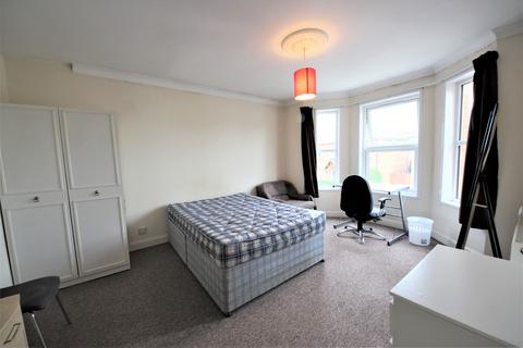 undefined, Waterloo Road, Winton, Bournemouth
