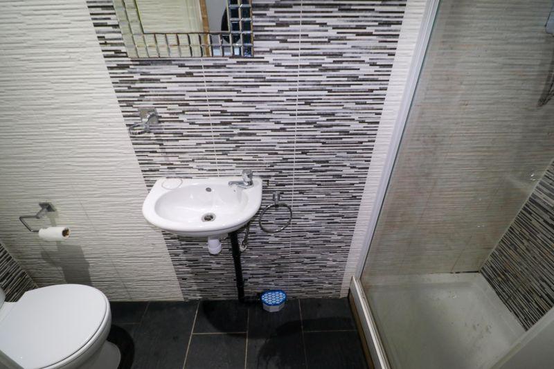Annexe Shower Room