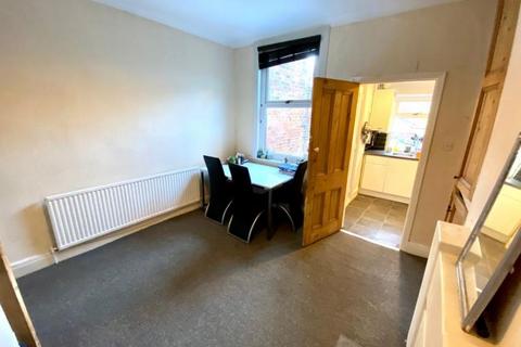 2 bedroom terraced house to rent, 804 Ecclesall Road, Sheffield