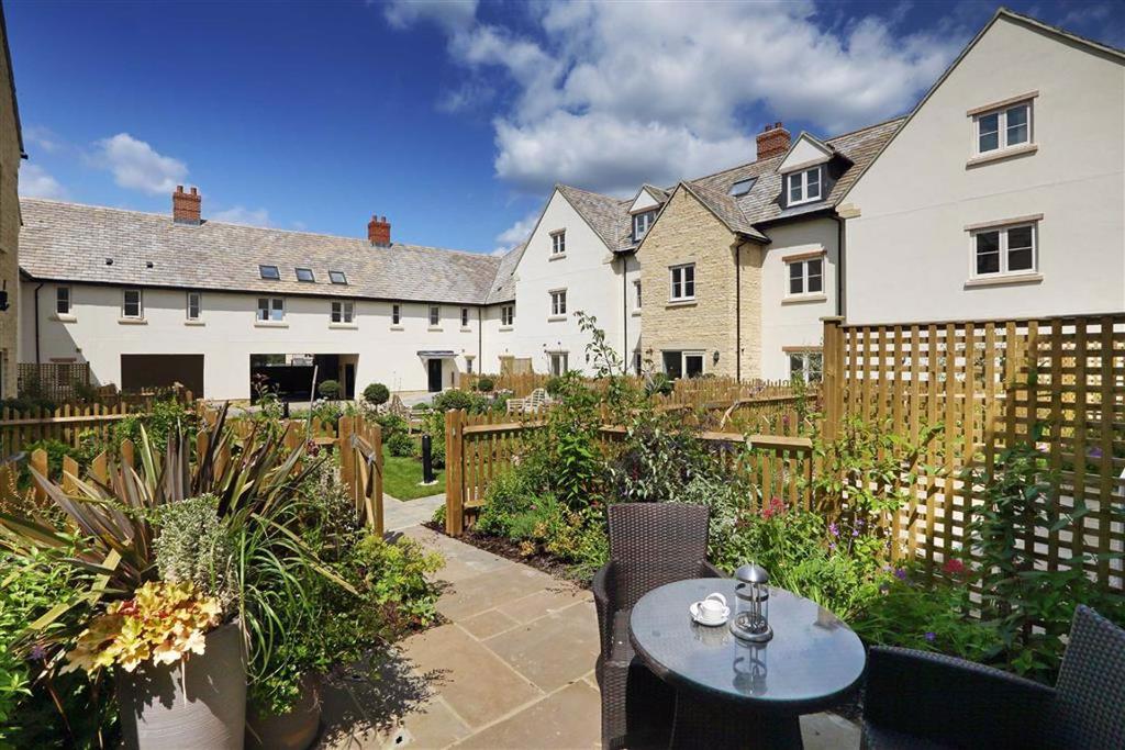 Cotswold Gate, Burford, Oxfordshire 2 bed retirement property £490,000