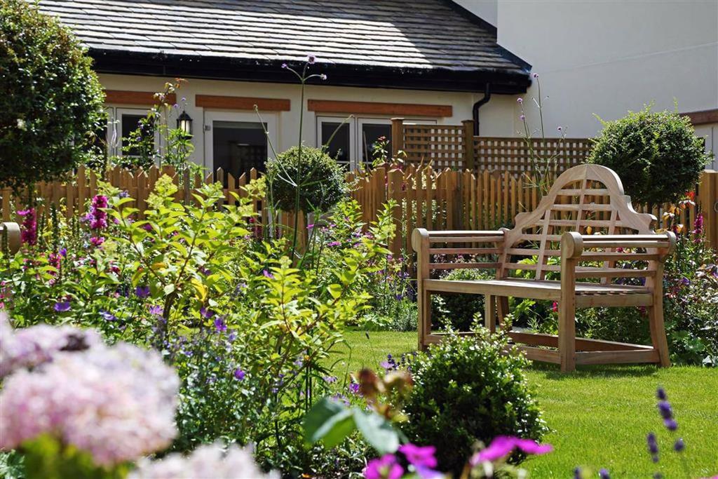 Cotswold Gate, Burford, Oxfordshire 2 bed retirement property £480,000
