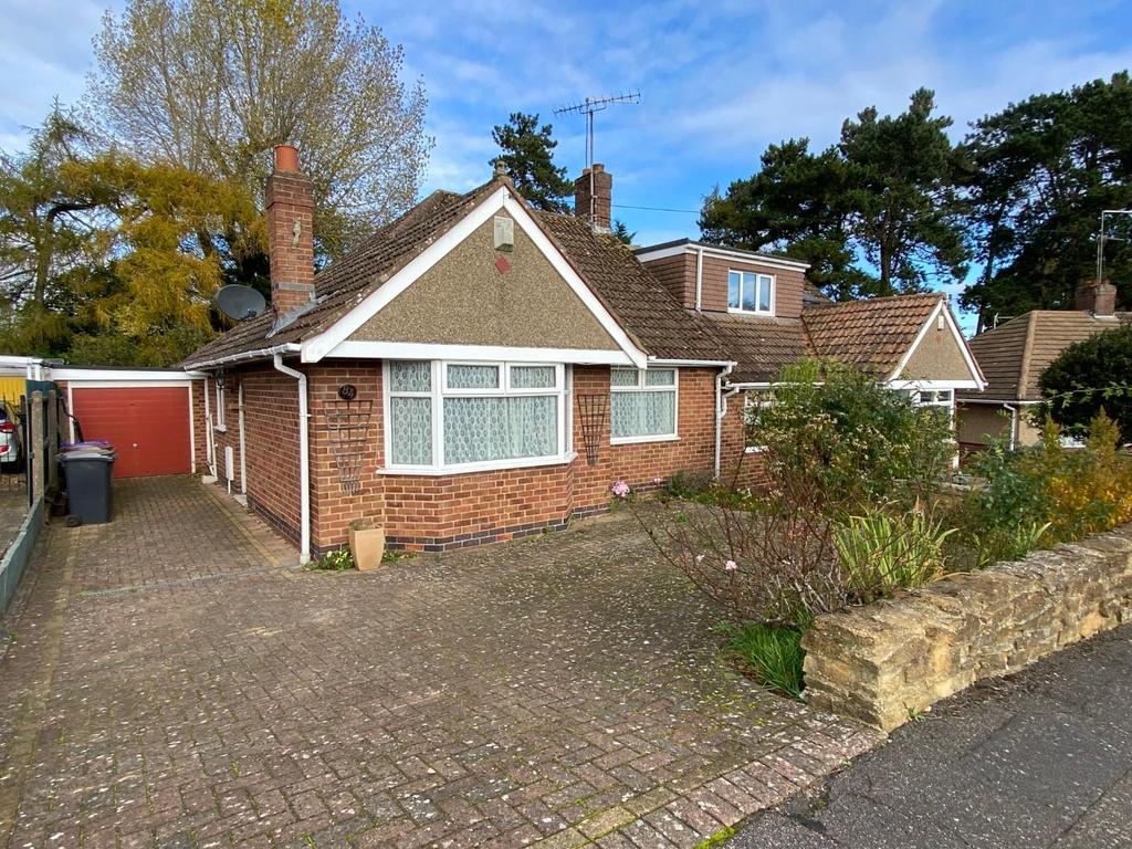 Charnwood Avenue, Westone, Northampton, NN3 2 bed semidetached