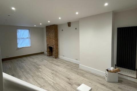 3 Ditmas Avenue, Anlaby Common, Hull, HU4 7SA
