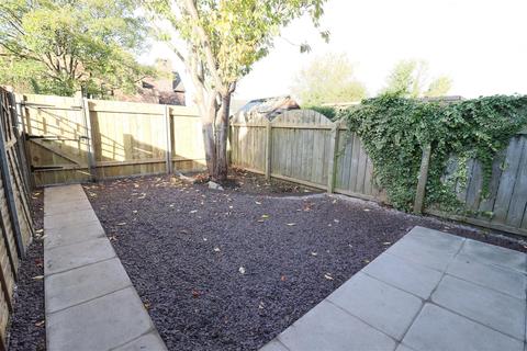 3 Ditmas Avenue, Anlaby Common, Hull, HU4 7SA