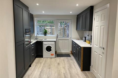 3 Ditmas Avenue, Anlaby Common, Hull, HU4 7SA