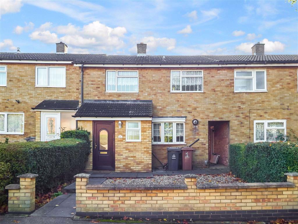 Drakes Drive, Stevenage... 3 bed terraced house £300,000