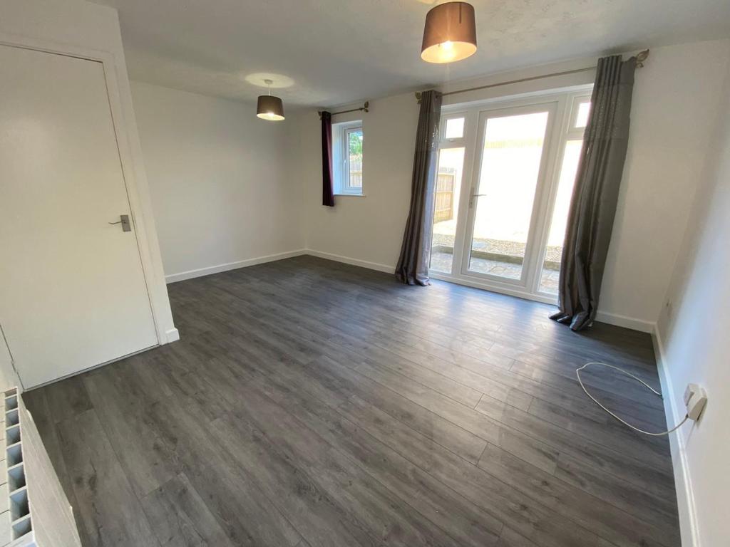 Woodpecker Way, East Hunsbury, Northampton, NN4 Studio £525 pcm (£121 pw)