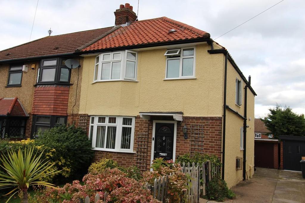 Maida Avenue, North Chingford, London 3 bed semidetached house £550,000