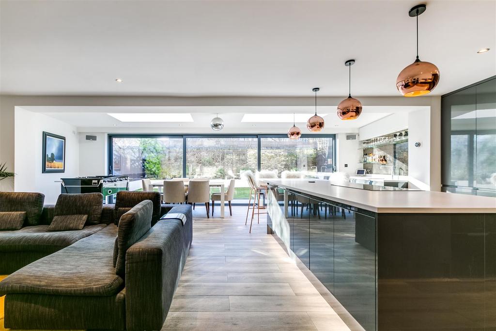 Thames Crescent, London, W4 6 bed terraced house £2,000,000