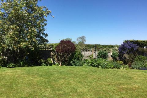 30 Hawthorn Drive, Uppingham, Oakham, LE15 9TA