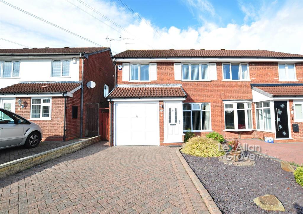 Stanmore Grove, Halesowen 3 bed semidetached house £265,000