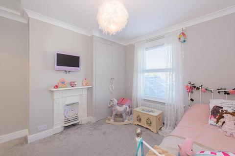 83 Kingston Road, Epsom, KT17 2ER
