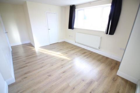 1 bedroom in a house share to rent - Humber Way, Slough