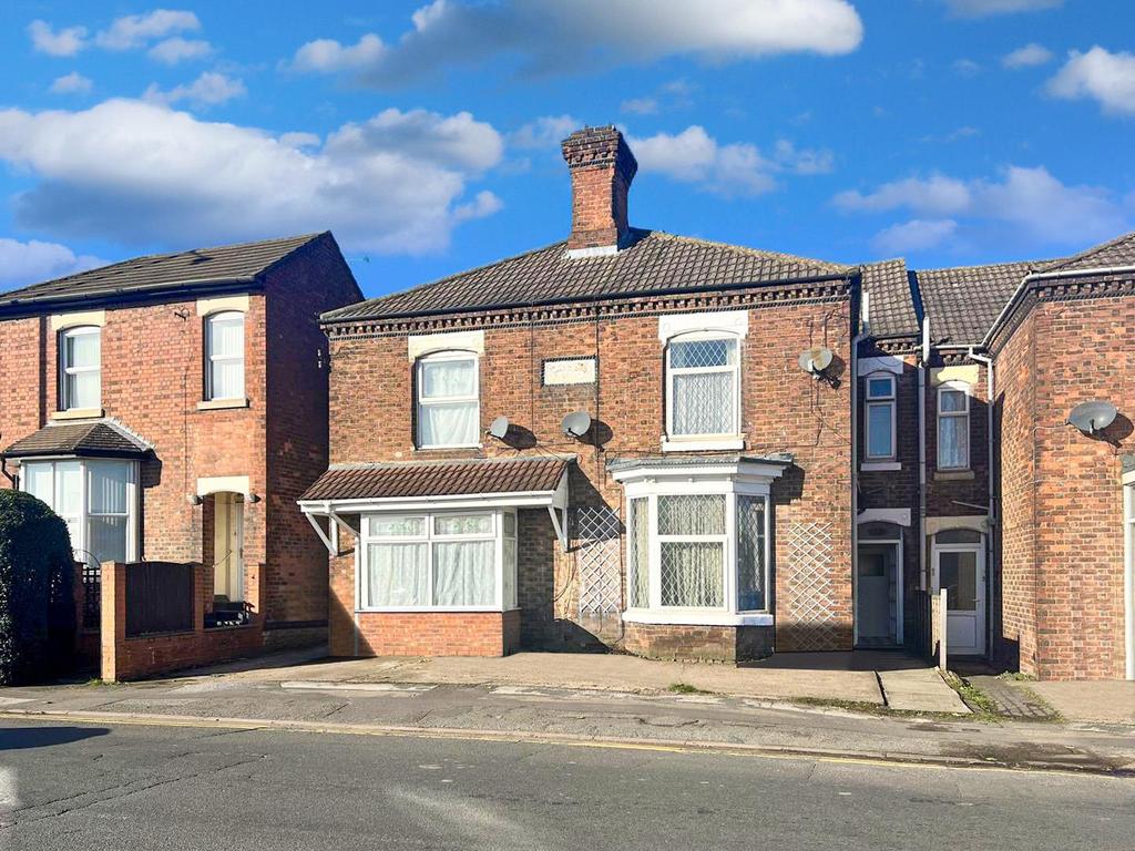 Derby Road, BurtonOnTrent 3 bed terraced house for sale £200,000