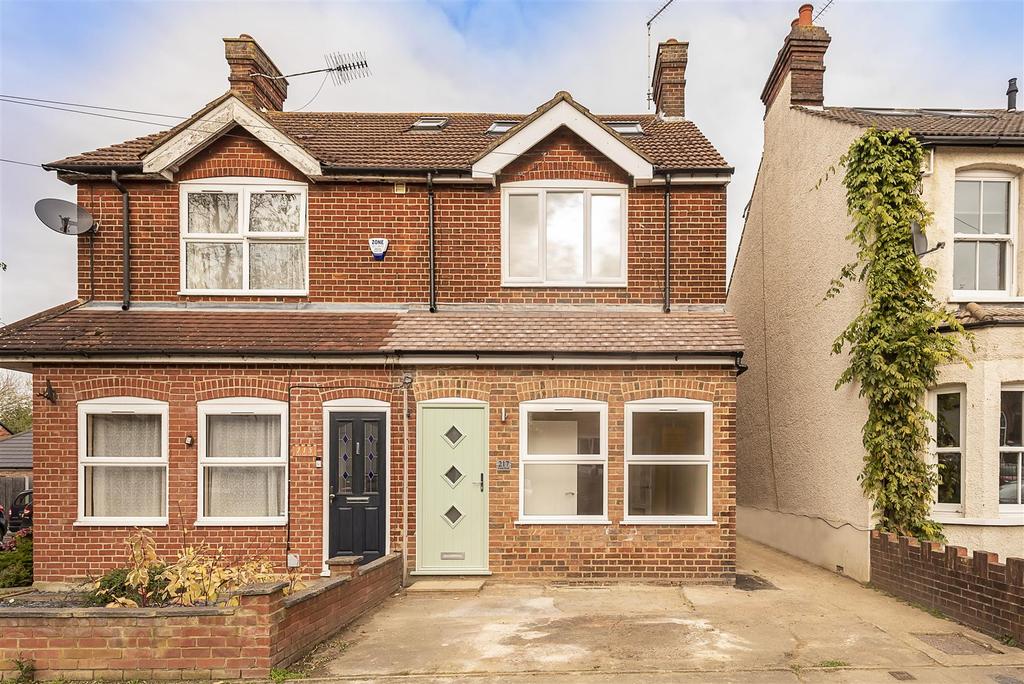 Camp Road, St. Albans 4 bed semidetached house £739,950