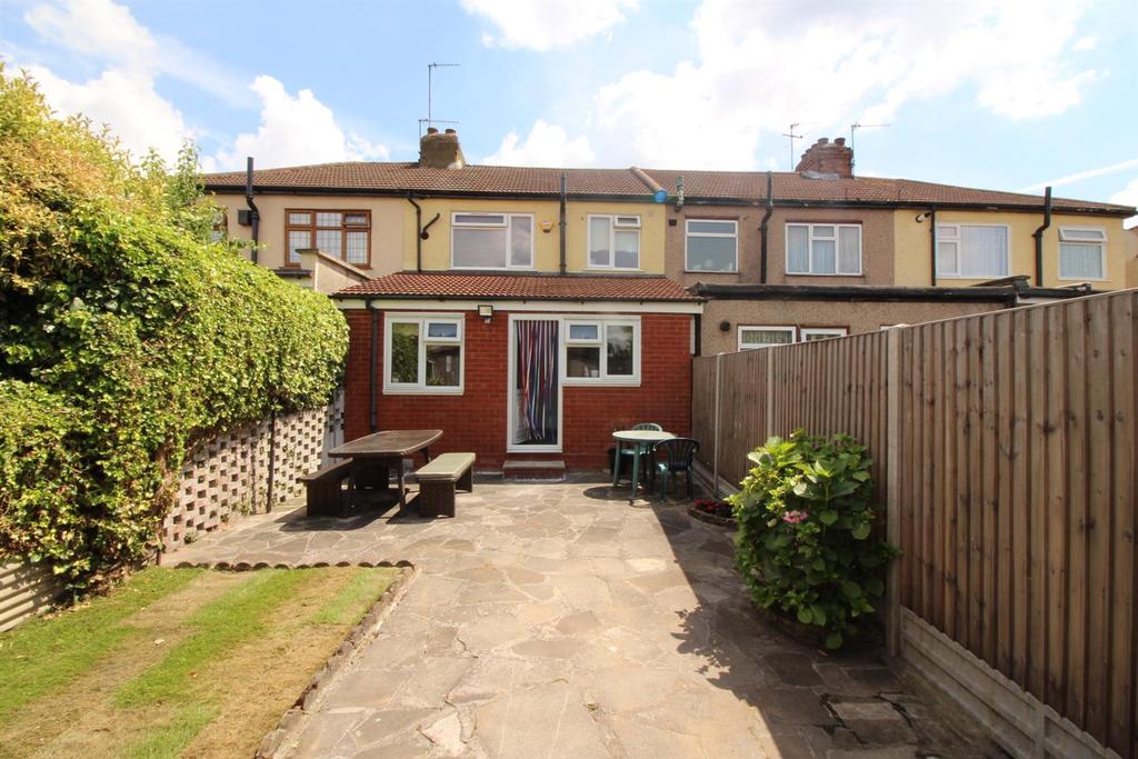 Scotland Green Road, Enfield En3 3 Bed House - £1,650 Pcm (£381 Pw)