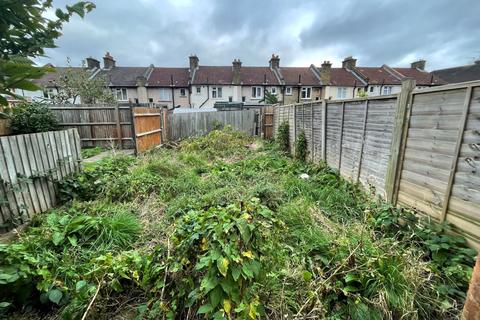 22 Spring Lane, London, SE25 4SU