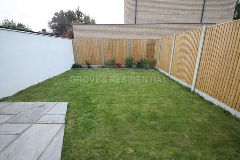 7, Lime Court Lime Grove, New Malden, KT3 3TL