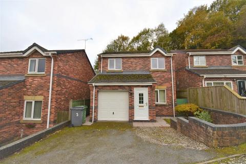 3 bedroom detached house to rent, Woodlands Court, Tan Y Fron, LL11