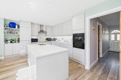 76 Deaconsfield Road, Hemel Hempstead, HP3 9HZ