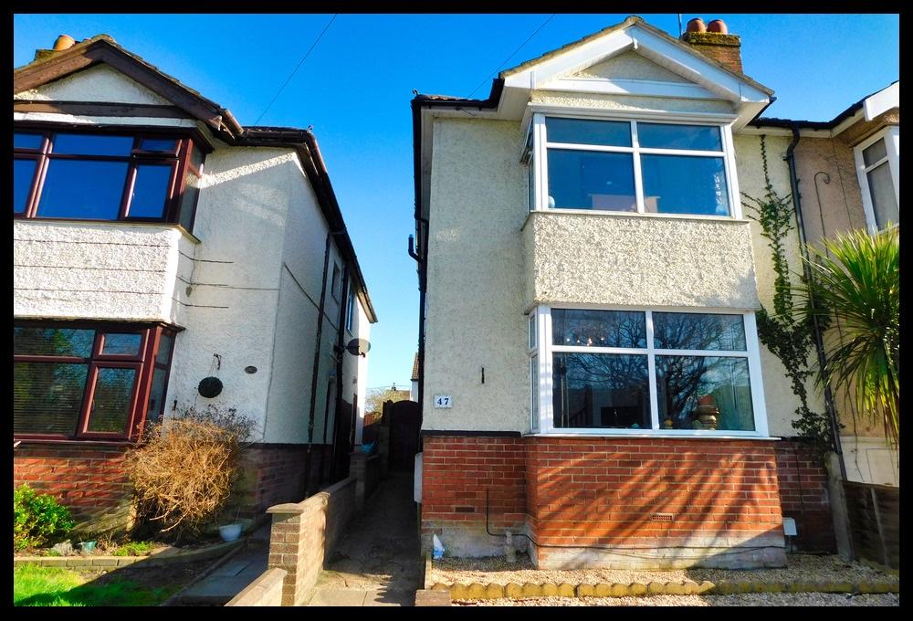Spicers Hill, Totton SO40 2 bed semidetached house £224,950