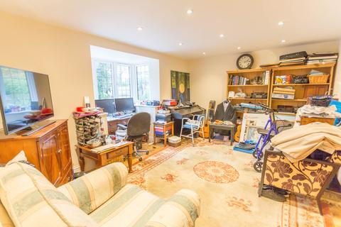 Paddock End Forest Road, Ascot, SL5 8QD