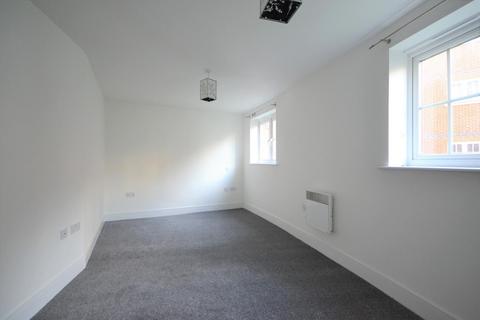 1 bedroom apartment to rent, Axial Drive, CO4