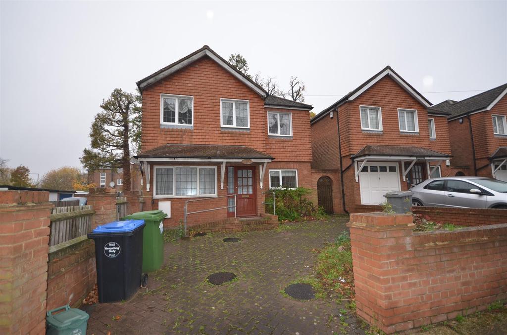 Sudbury Hill Close, Wembley, Middlesex, HA0 2QR 5 bed detached house