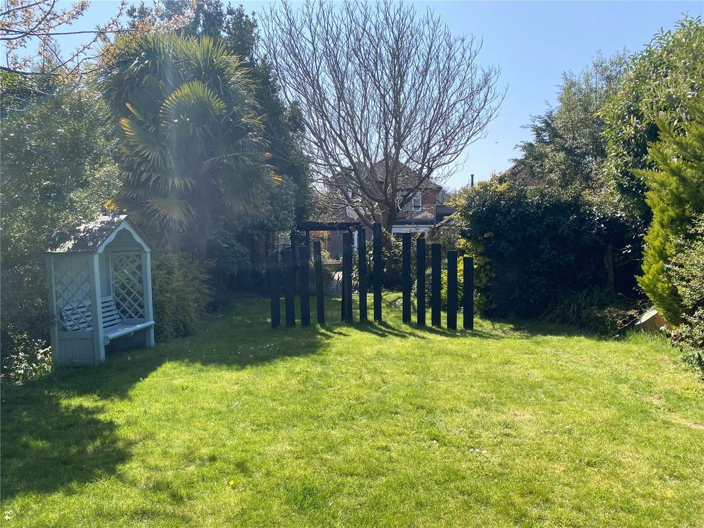 Vectis Road, Alverstoke, Gosport... 4 bed detached house £640,000