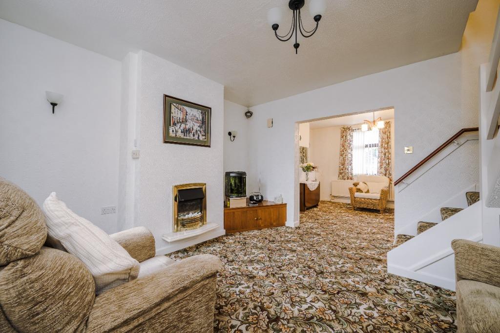Grange Valley, St Helens, Haydock, WA11 2 bed terraced house £100,000